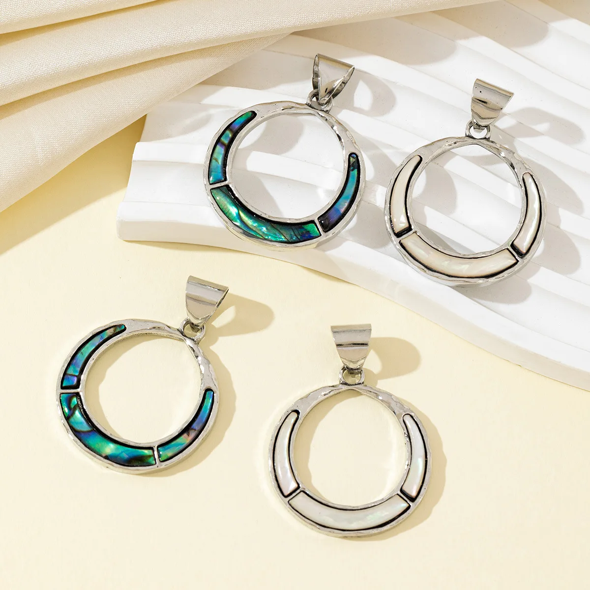 Popular Zinc Alloy Shell Abalone Shell Round Pendant DIY Jewelry Accessories