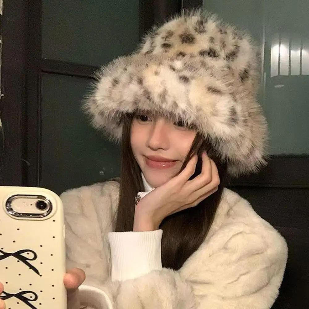 النساء صياد قبعة صغيرة رشاقته الدافئة الباردة واقية أفخم ليوبارد قبعة بحافة مريحة الدافئة لينة الشتاء قبعة لمقاس كبير الرأس