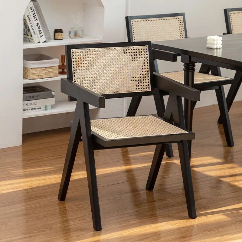 Nordic solid wood design rattan back chair B & B hotel Internet celebrity creative leisure chair Modern simple medieval dining c