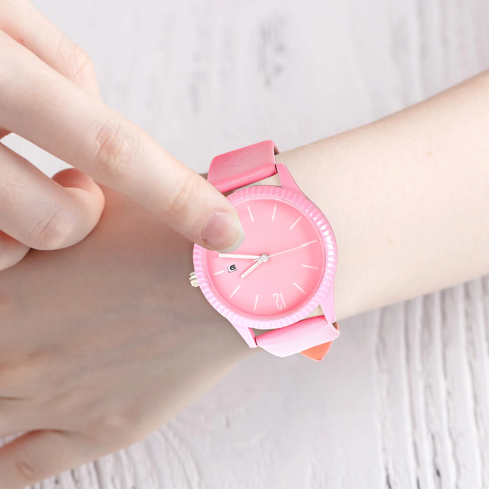 

Women Wrist Watch Waterproof Breathable Strap Stylish Casual Durable Multi Function Night Light Watch Ladies Watches