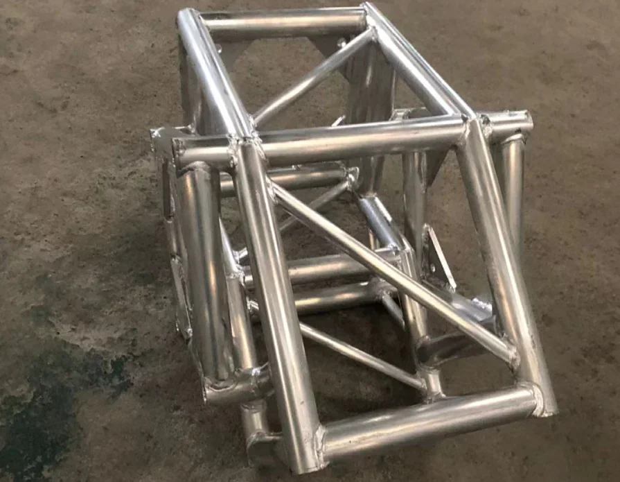 Portable Modular Aluminum Alloy for Canopy Herringbone Joint Concert Tent Frame Pin Connection 100-500kg Load Capacity