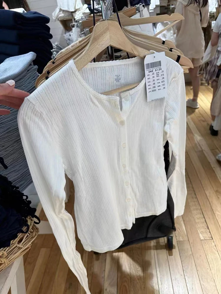 Camisetas de manga larga ajustadas de algodón con ojales blancos para mujer, cuello redondo, camisetas de una sola botonadura, Camiseta básica dulce