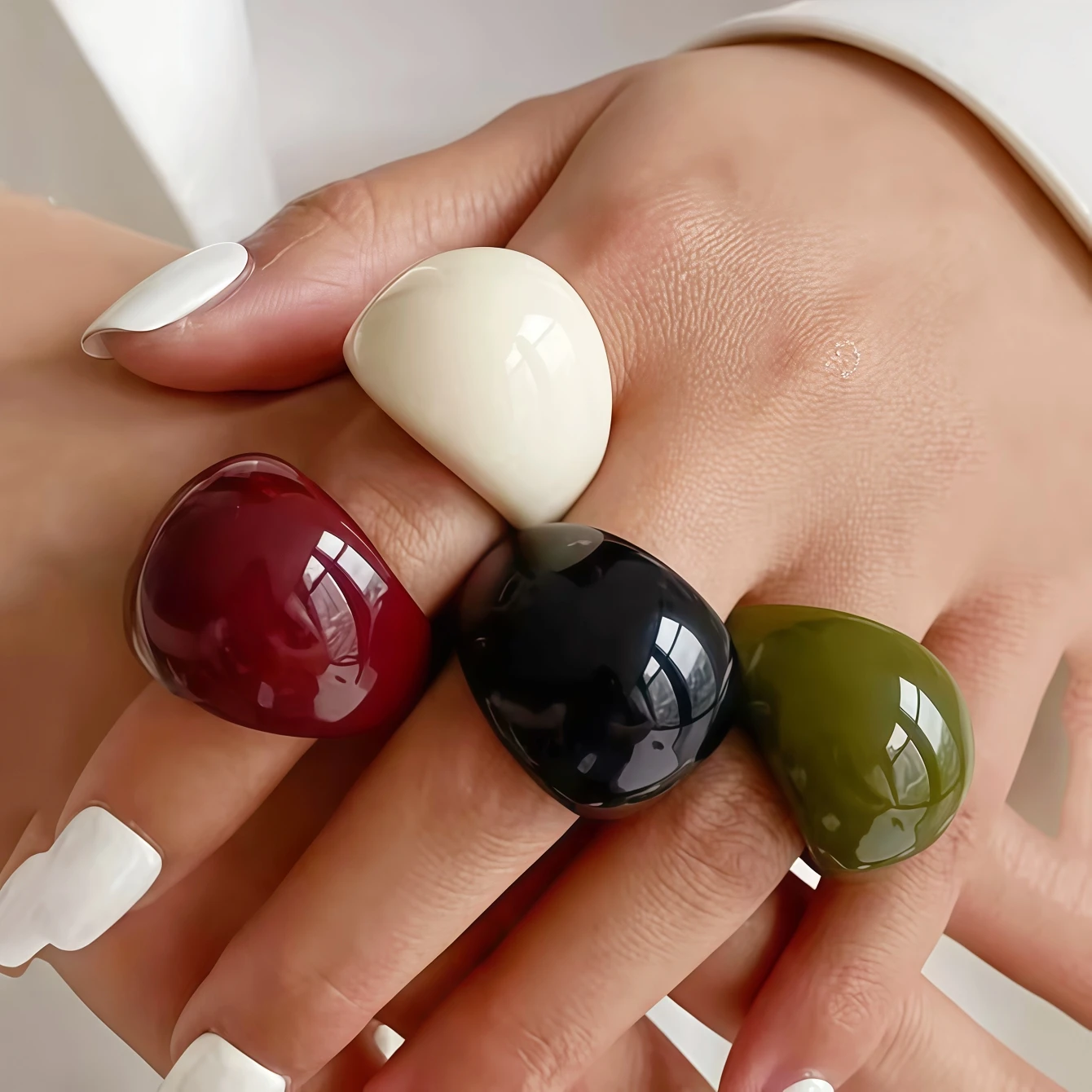 Fashion Colorful Glossy Transparent Resin Rings For Women Mix Style Simple Personality Jewelry Party Gifts