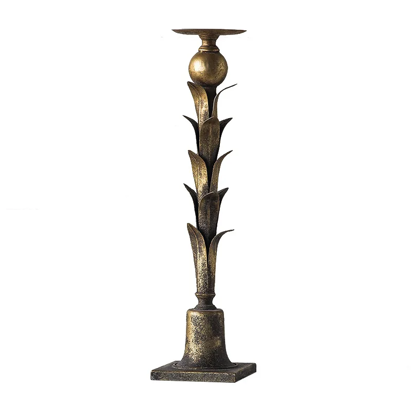 

Gold imitation copper wild lily candlestick, entrance entrance wrought iron old jewelry, antique metal home decoration ornament