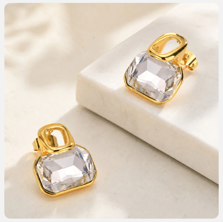 Vnox Minimalistische Elegante Zirkon-Ohrringe für Frauen, Edelstahl Vergoldete Quadratische Zirkon-Ohrstecker, Party- und Alltagsschmuck – Detail 5