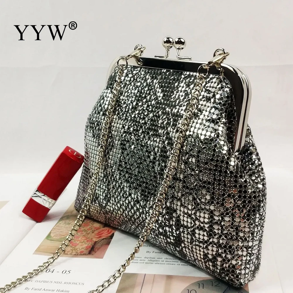 Trend Small Square Bag Metal Chain Crossbody Bag Women Evening Clutches Bag Luxury Design Shoulder Bag Ladies Party Dinner Purse