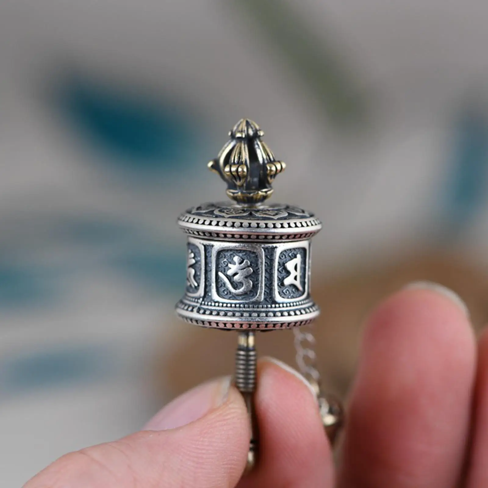 Prayer Wheel Pendant Tibetan Buddhist Copper Mantra Cylinder Necklace Vintage Meditation Sutra Turning Charm Auspicious Jewelry