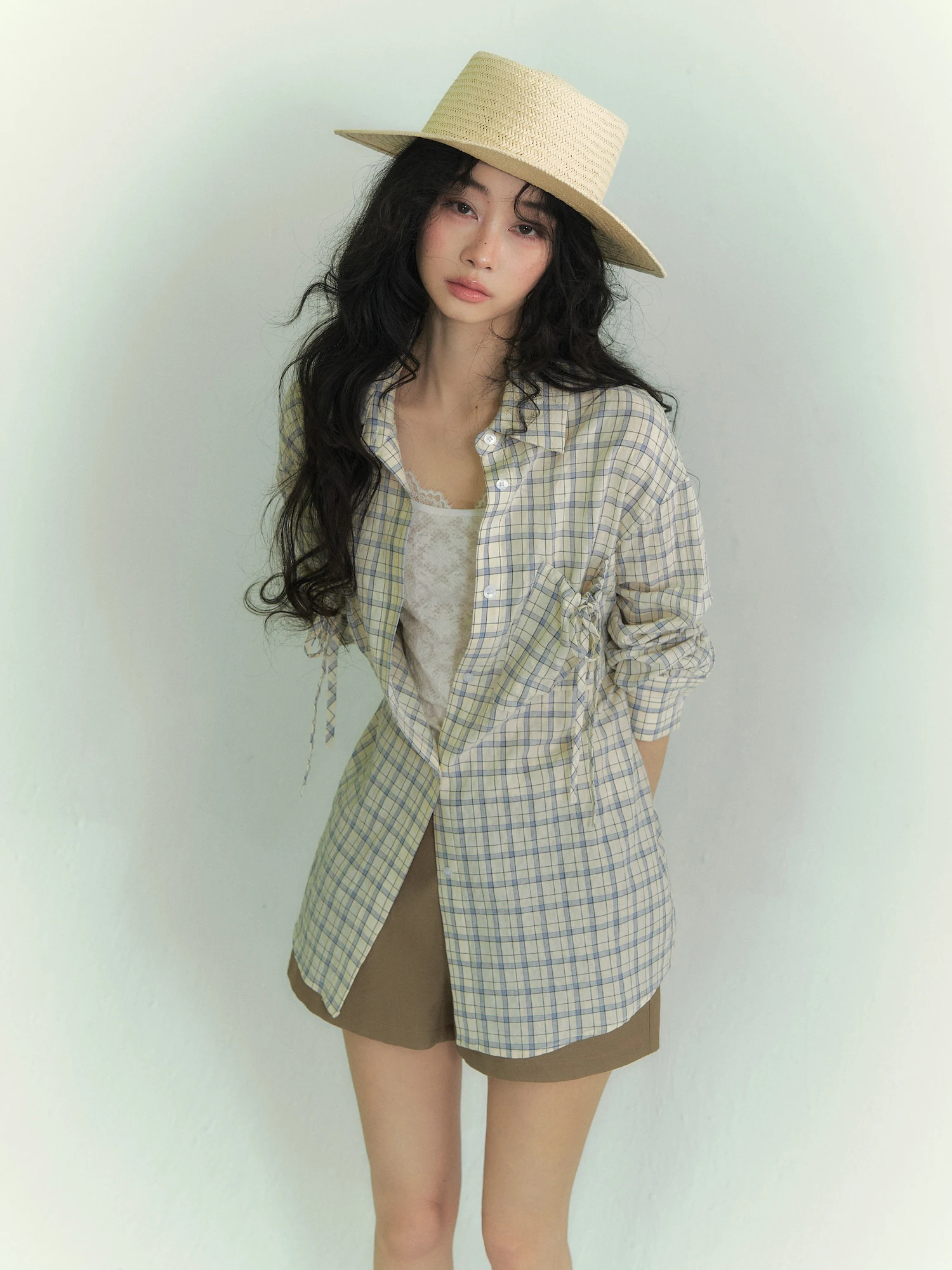 

SOMESOWE Drawstring Pocket Plaid Shirt Women's Loose Fit Cotton Polyester Blend Long Sleeve Button up Casual Shirt