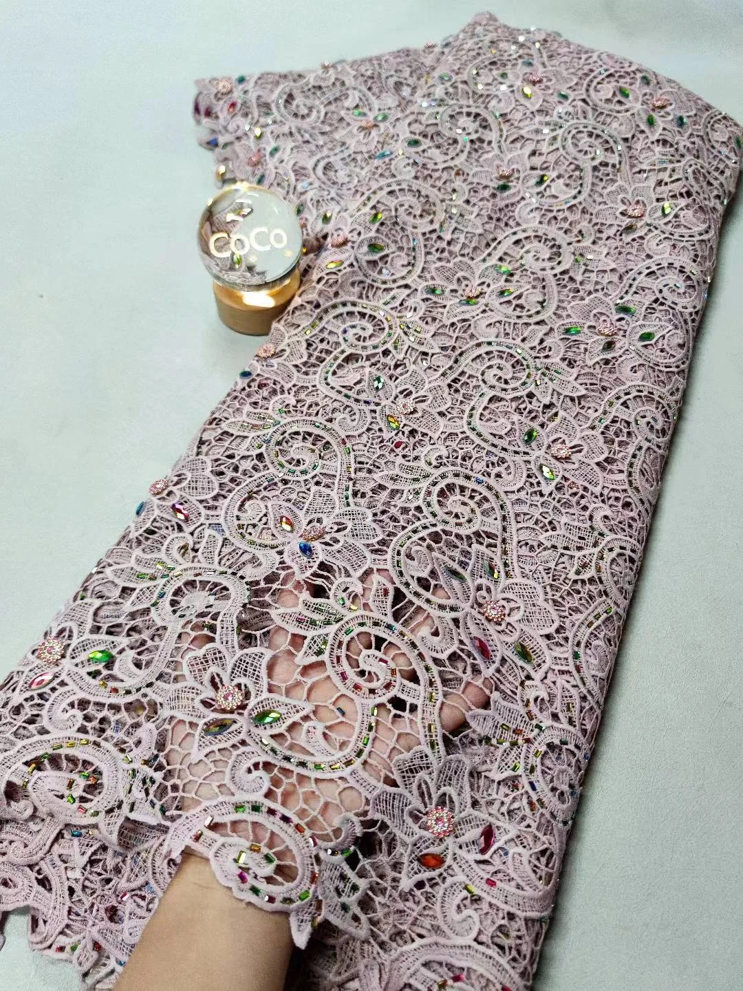 

2025 New African Lace Fabric Nigerian Tulle Embroidered Bridal Gown Material Soft Cotton Damask for Wedding Party Dresses 5Yards