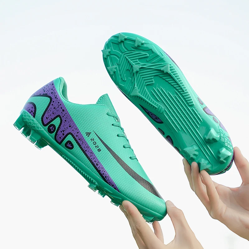 

New Men Football Boots Cleats Outdoor Soccer FG Ultralight Match Soccer Shoes Training Shoes Drop Shipping Non-Slip Long Spikes