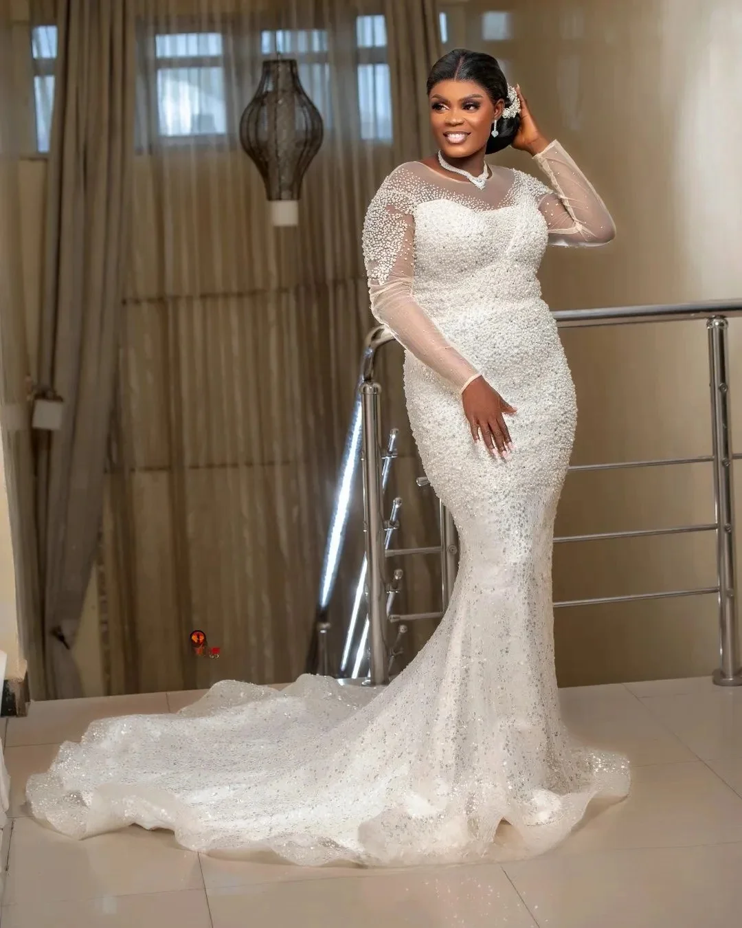 Maßgeschneidertes Meerjungfrau-Hochzeitskleid in Übergröße, Brautkleider für die Braut, transparente Illusion, lange Ärmel, Perlen, Kristalle, Perlen und Pailletten