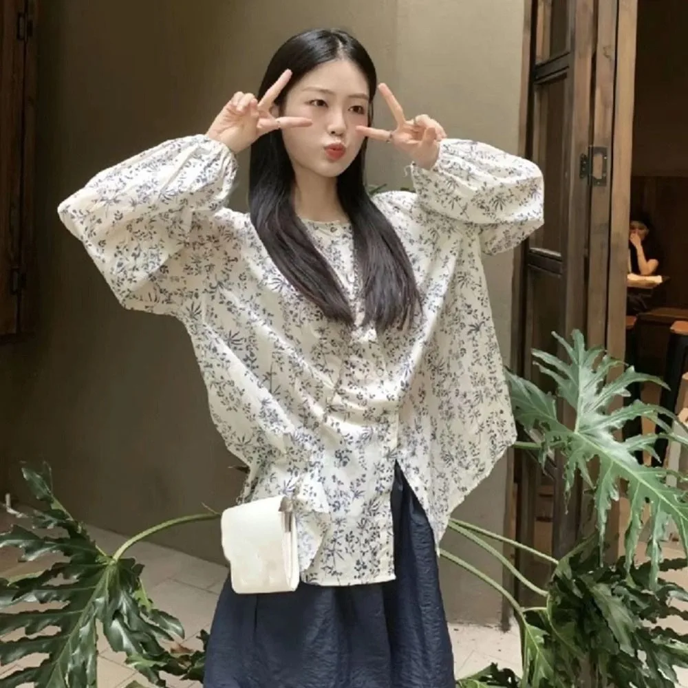 

Leisure Sweet Puff Sleeve Blouse Ins Loose Floral Blouse Casual Retro Cardigan Shirt Women Girl