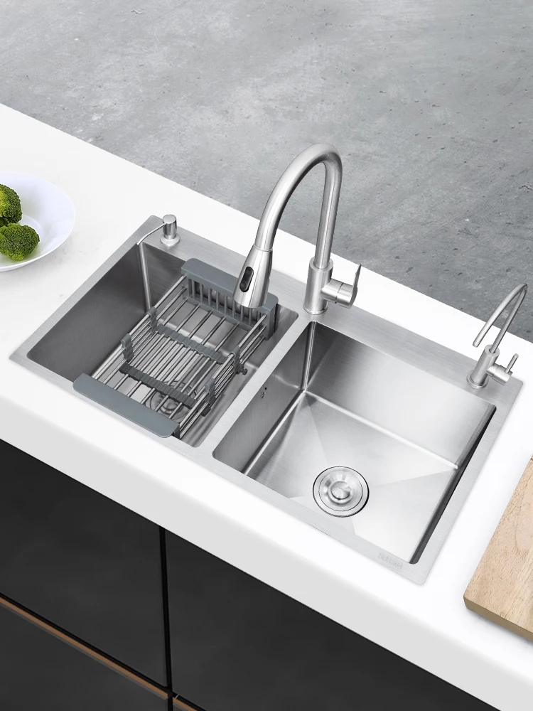 SUS304 stainless steel sink double-slot large kitchen thickened sink hand-washed sink basin for home use.