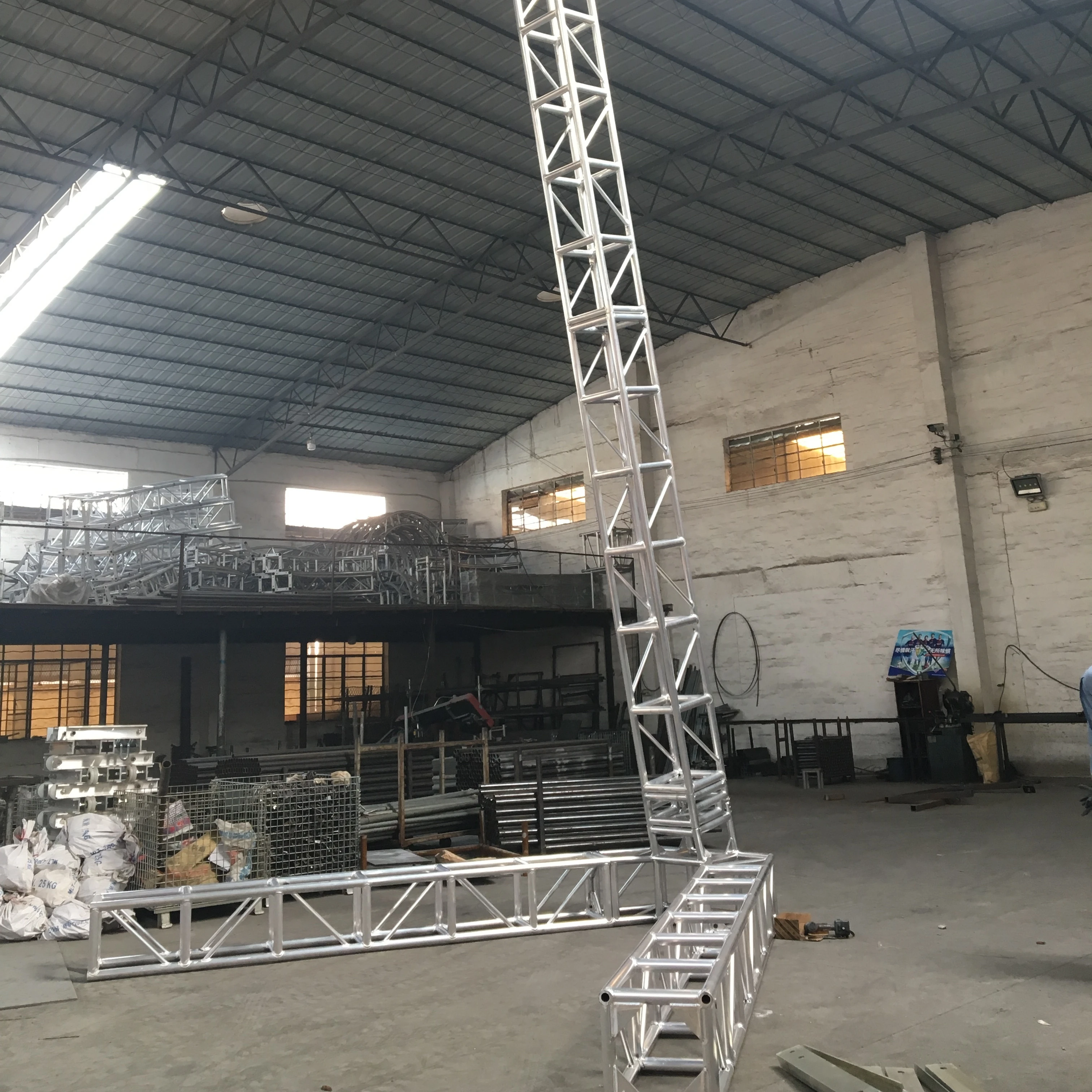 【Direct Factory Sale】Reliably Factory Direct Sales Price Aluminum Sound Equipment Amplifiers Speaker Truss Silver Stand Tower Tr
