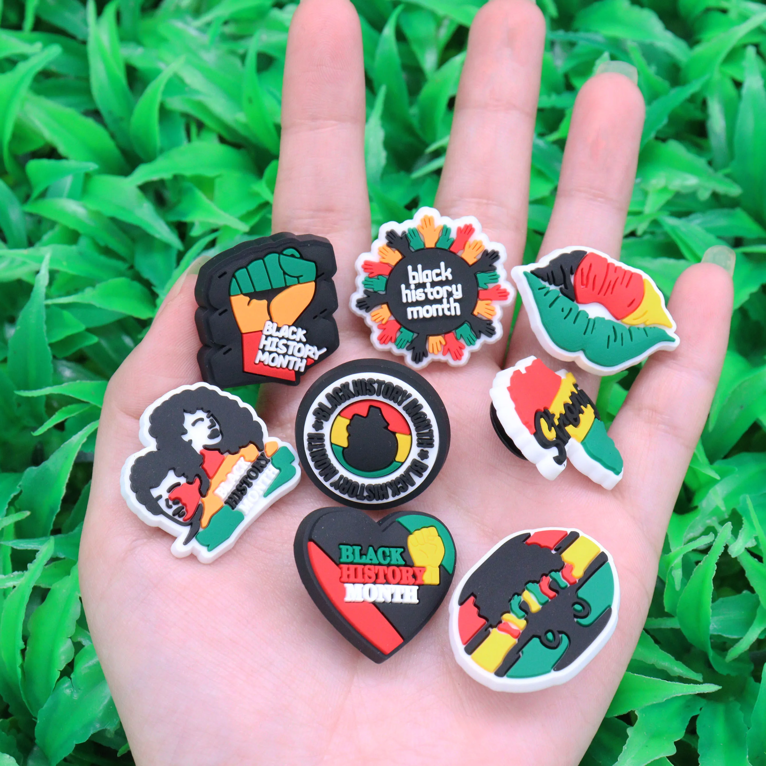 New Arrival 1-24Pcs PVC Black History Month Heart DIY Man Womancute Slipper Shoes Charms Buckle Clog Shoe Accessories