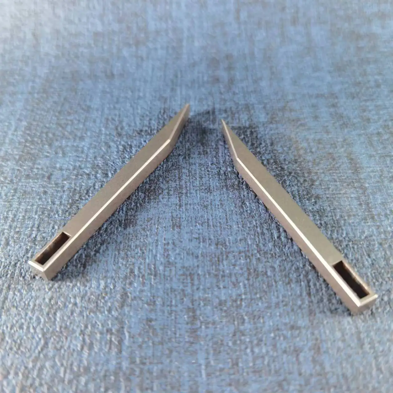 EDC Stainless Steel Crowbar Mini Keychain Outdoor Multifunction Tools