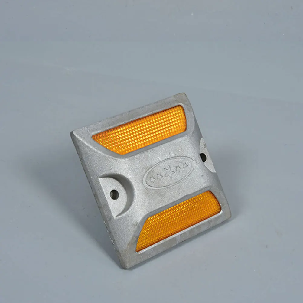 

4pcs Reflective Road Cast Aluminum Driveway Markers Highway Traffic Safety Pavement Reflectors Marking