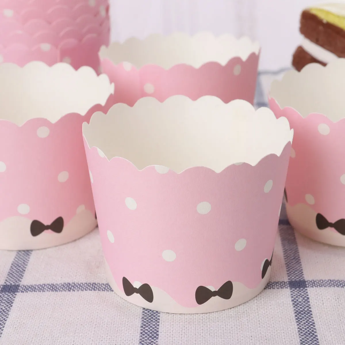 

100 Pcs Cake Cups Paper Muffin Liners Cupcake Wrappers Disposable Dessert Bowls Wedding Birthday Party Baking Supplies