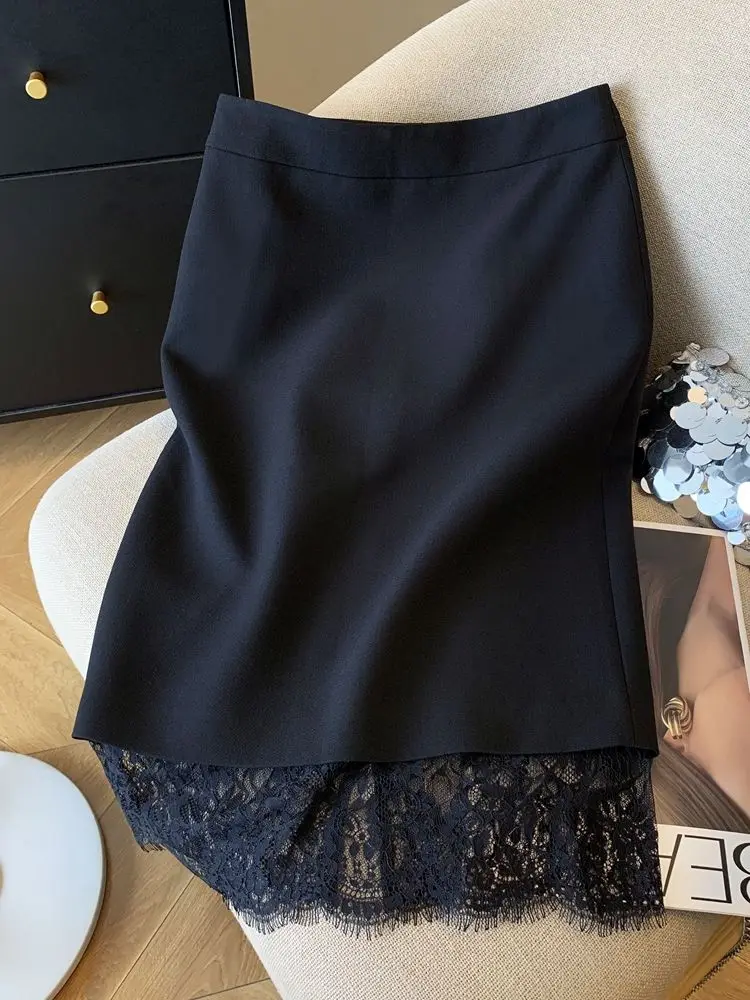 

French Style Light Luxury Lace Patchwork Skirt Women's 2025 Autumn New Style Minimalist Straight Tube Bodycon Skirt Office Lady