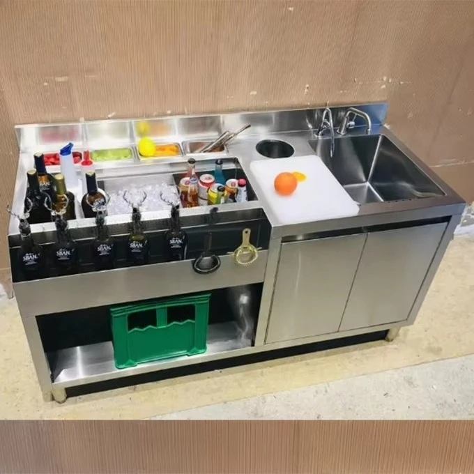 Automatic intelligent mobile bar station bartender machine