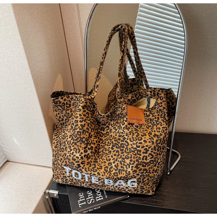 

Fashion leopard print tote bag for women, retro women's bag, large capacity, high-end, trendy storage shoulder bag