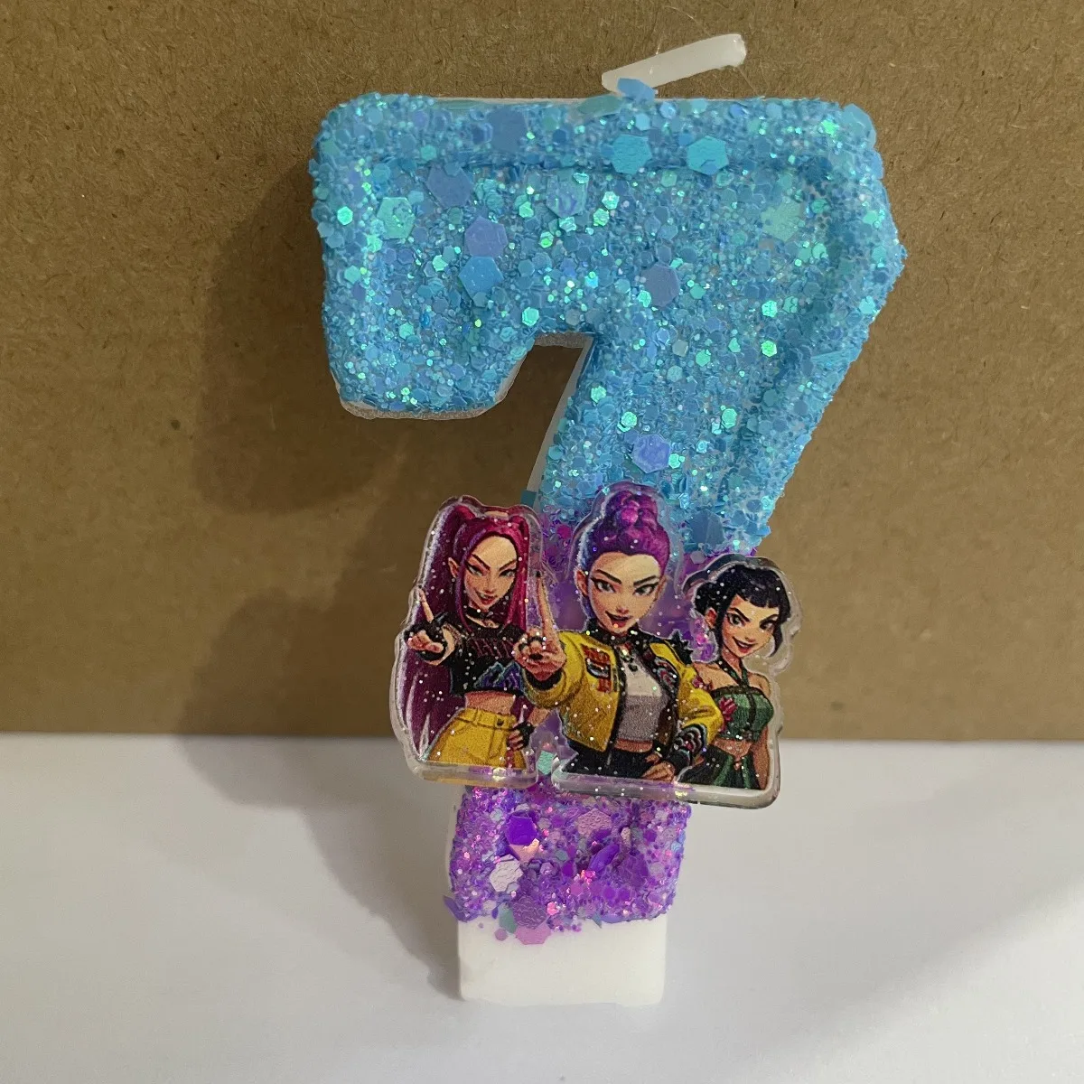 2026 Kpop المعبود هنتر شمعة موضوع لطيف الشموع الرقمية عيد ميلاد عطلة حفلة الإبداعية كعكة الترتر الشموع استحمام الطفل هدية