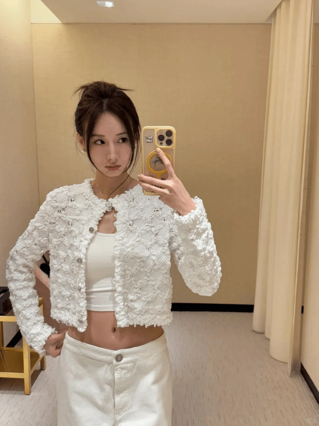 

Early Spring New Arrival Heavy Embroidered Yarn Crochet Round Neck Long Sleeve Short Knitted Cardigan Top