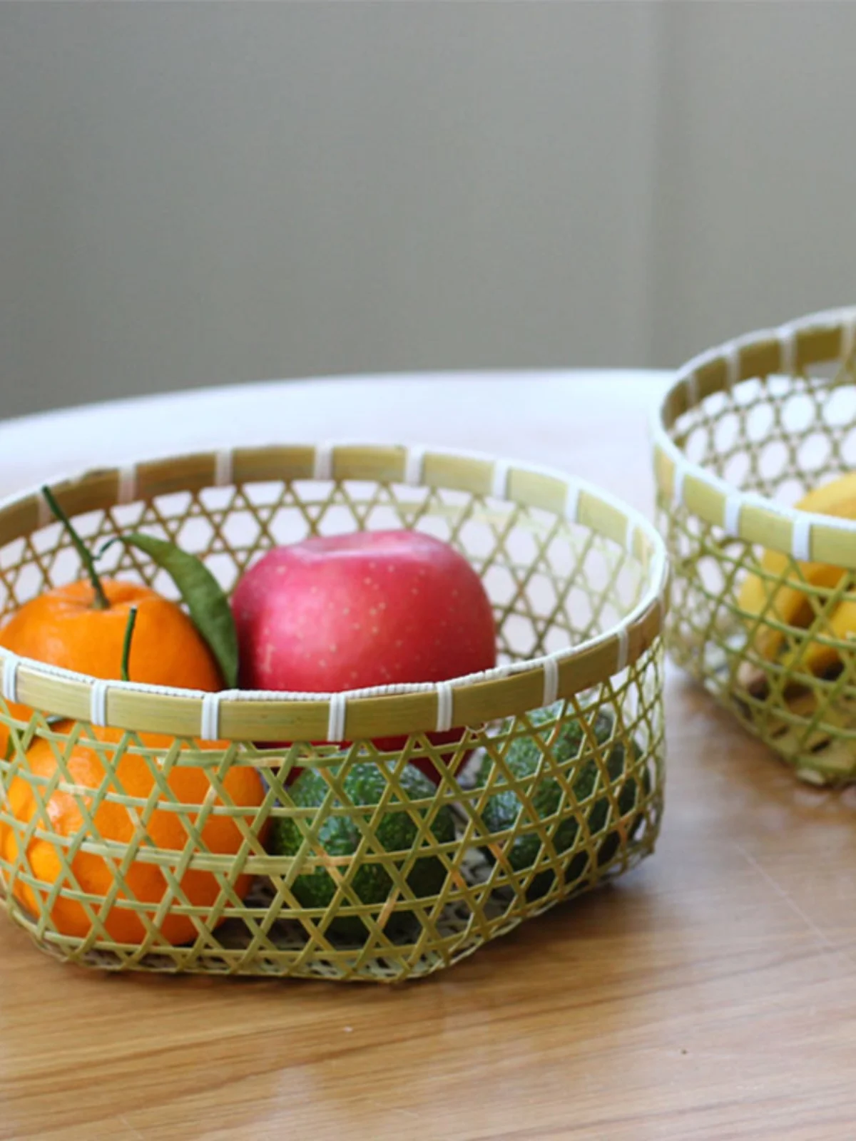 

Плетеная корзина ручной работы из бамбука с камнями «Дождевой цветок», корзина для фруктов, корзина для хранения, изделия из бамбука с крышкой, специализированные изделия ручной работы