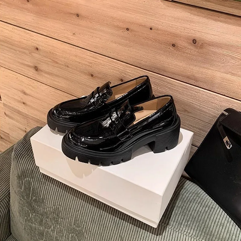 

Женские туфли на плоской подошве из натуральной кожи на толстой подошве с круглым носком и резиновой подошвой, зимние удобные повседневные однотонные туфли в британском стиле