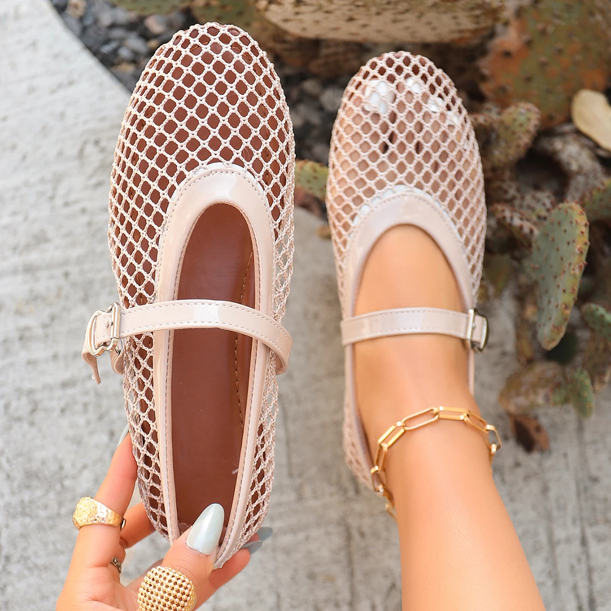 Women Sandals with Hollow Mesh Round Head Shoes Women Spring Summer Ballet Sandals Casual Mary Jane Style Flat Bottom Shoes
