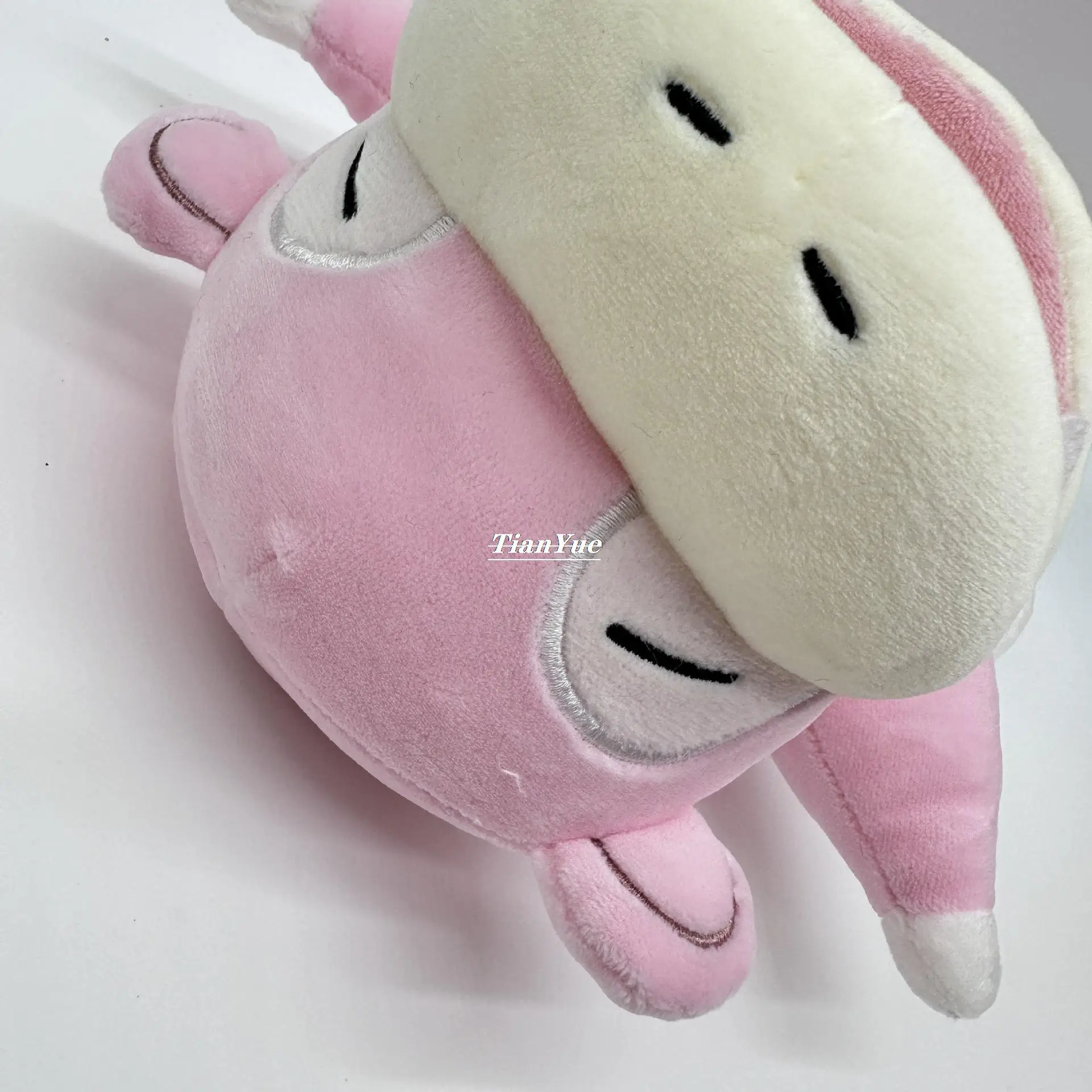 Muñeca de dormir de Pokémon, Cubone Slowpoke, coño de peluche suave, juguetes de regalo de Navidad, 30cm