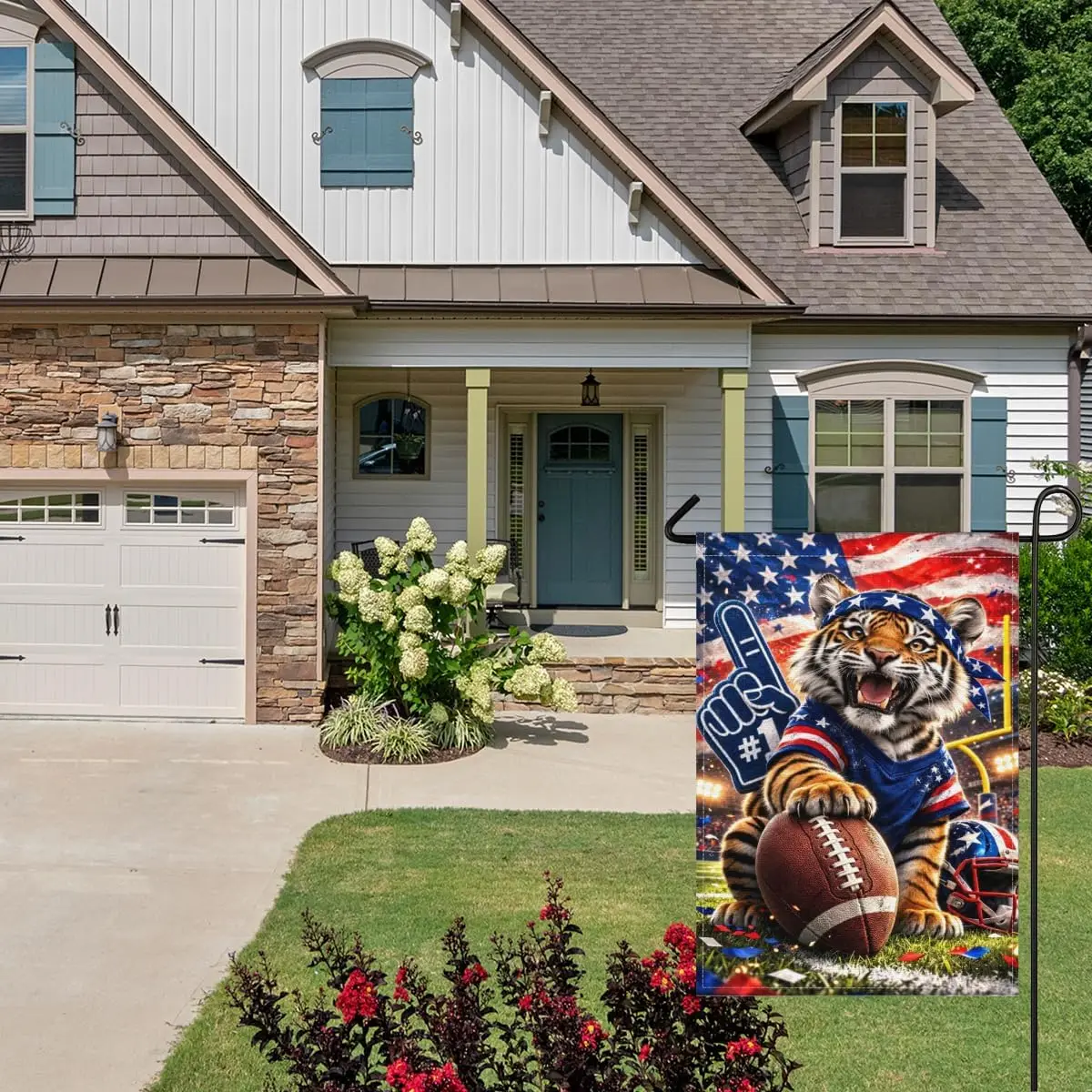 Patriotic Football Garden Flag Tiger with Football Double Sided Outside Yard Decoration Large Yard Flag 28x40 Inch Porch Law yyi