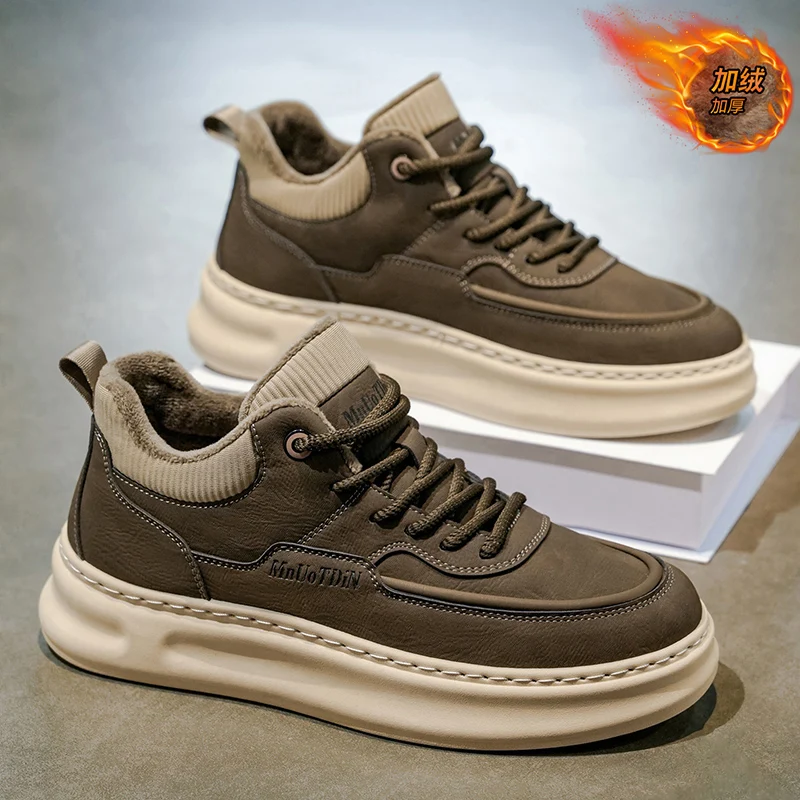 Men's shoes in the new winter with plush insulation  men's leather surface  dynamic and casual board shoes