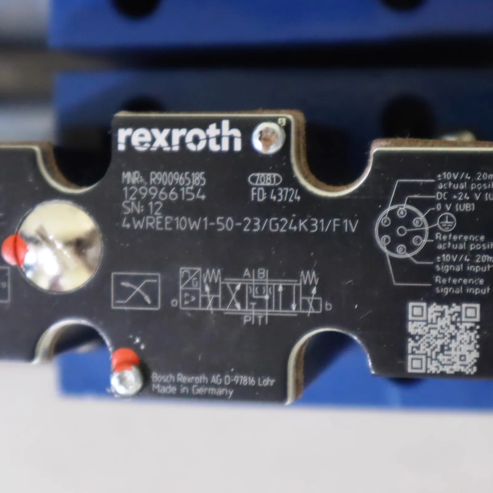 R900965185 4WREE10W1-50-20/G24K31/F1V German Rexroth REXROTH Proportional Valve