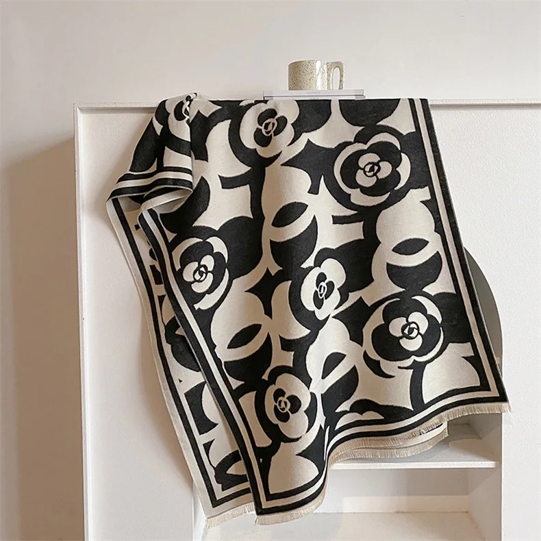 Black and white camellia scarf winter explosion retro fashion versatile imitation cashmere winter scarf warm