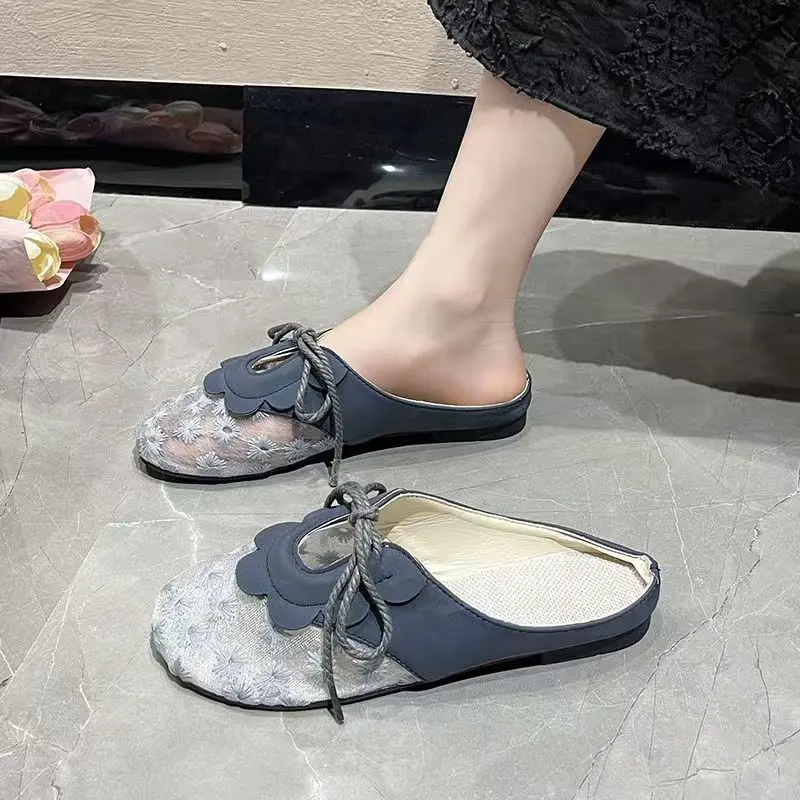 

Women Lace Baotou Flat Sole Slippers Summer New Soft sole Non Slip Lightweight Breathable Outdoor Half Slippers Sandals