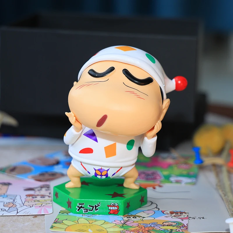 

11cm Crayon Shin-Chan Gk Q Version Wild Pajamas Funny Look Figure Gift Box Model Ornaments Desktop Decorations Birthday Gifts