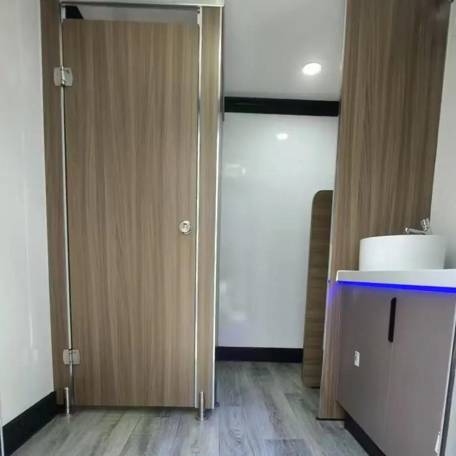 Camping Portable Shower Toilet Combo Trailer Self Plumbing Flushable Mobile Restroom For RV Park  Remote Campground