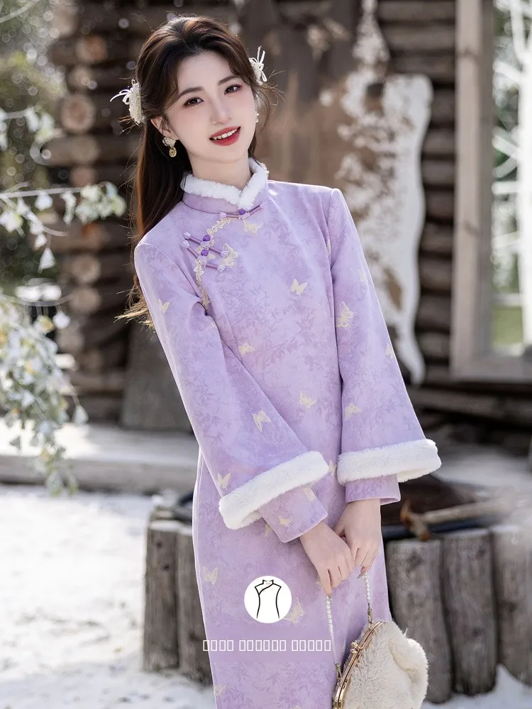 

Потрясающее фиолетовое зимнее модное платье 2025 года в китайском стиле с флисовой подкладкой, теплое, для молодых девушек, с низким разрезом, длинными рукавами