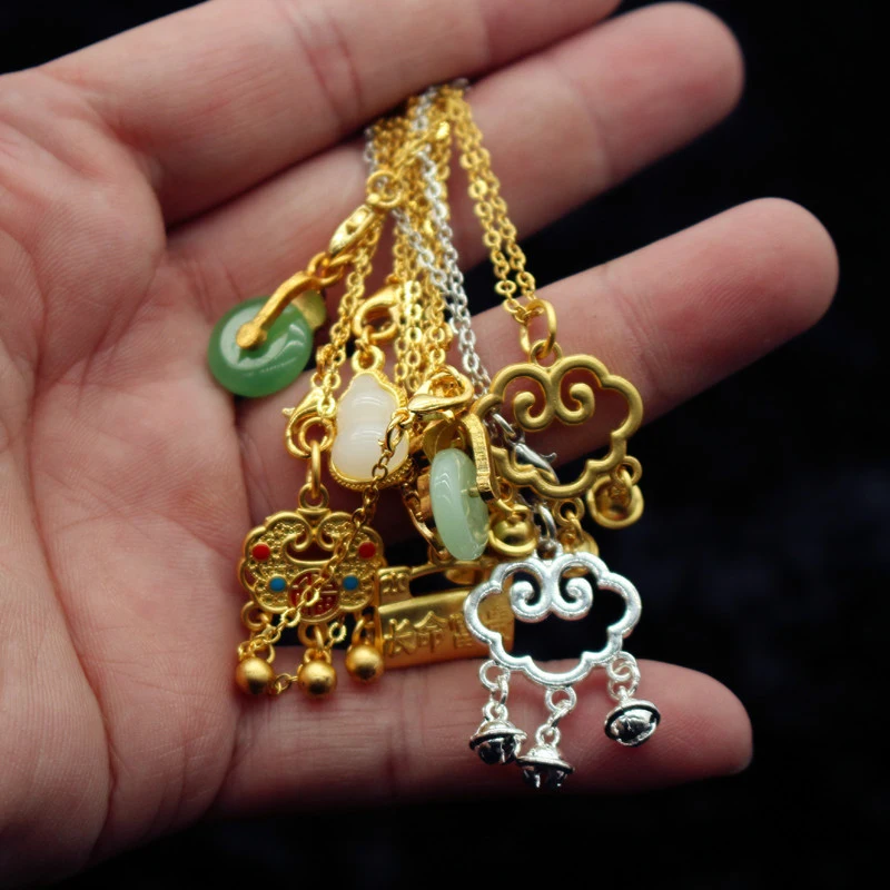 1PC 1/12 Mini Jewelry Dollhouse China-Chic Metal Decorative Necklace Simulation Longevity Lock Jade Bell Model Doll Accessories