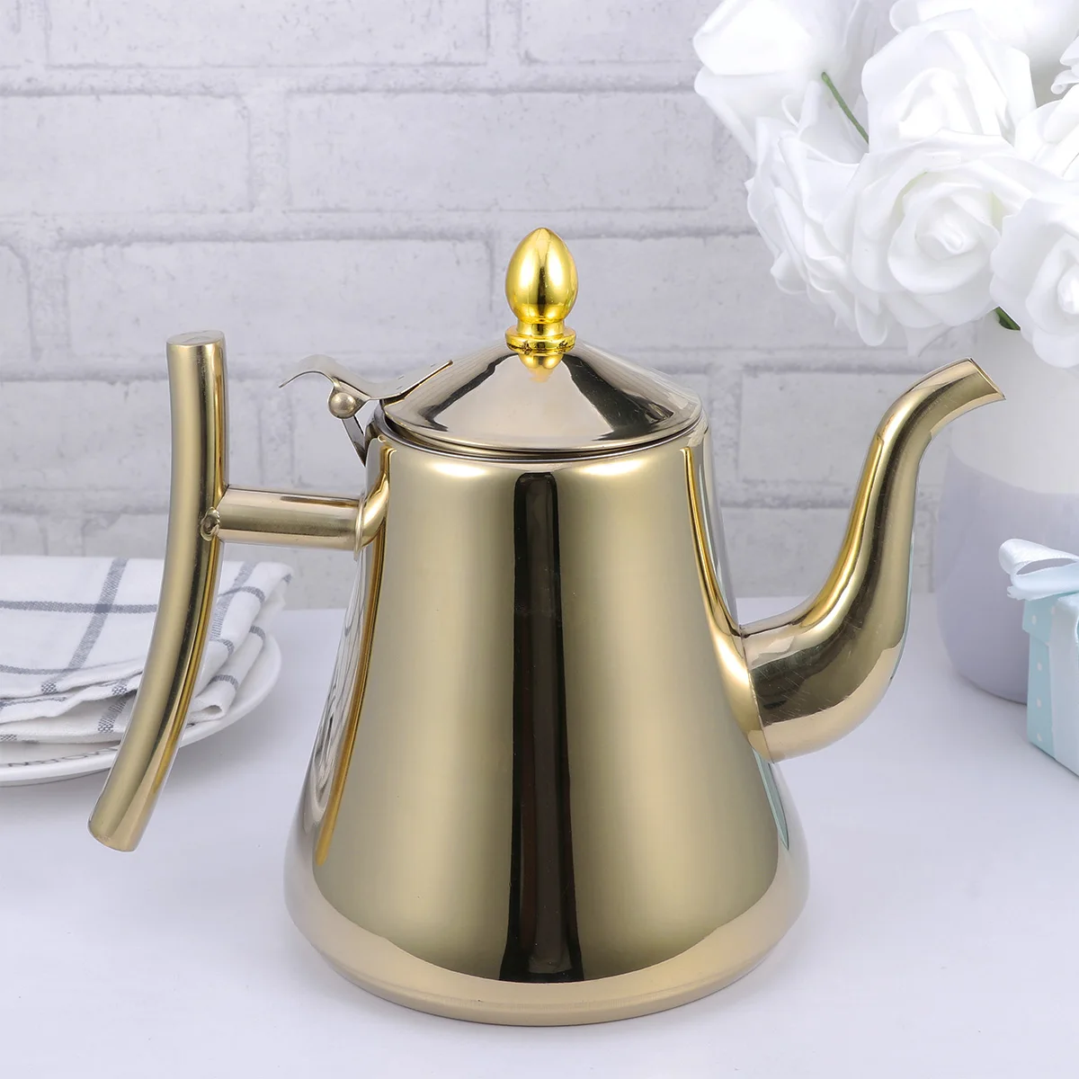 

Stainless Steel Teapot 1.5L Glossy Finish Easy Grip Handle Tea Kettle With Inner Strainer For Home Restaurant Use Golden