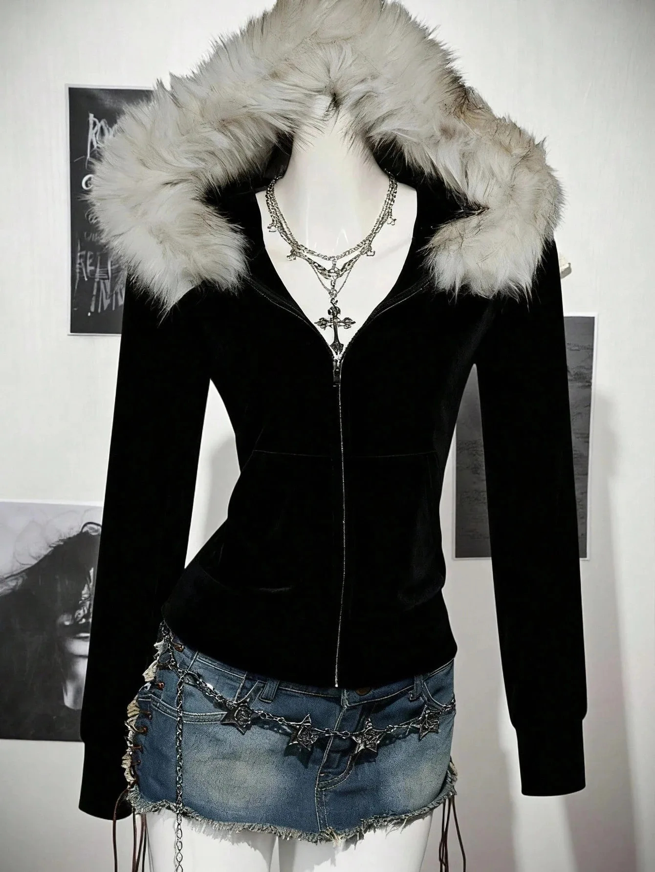 Schwarze Samtjacke mit Reißverschluss und Kapuze, große Kapuze mit Kunstfellbesatz, schmale Passform, Y2K Goth Alt Grunge Streetwear, langärmelige Oberbekleidung – Detail 1
