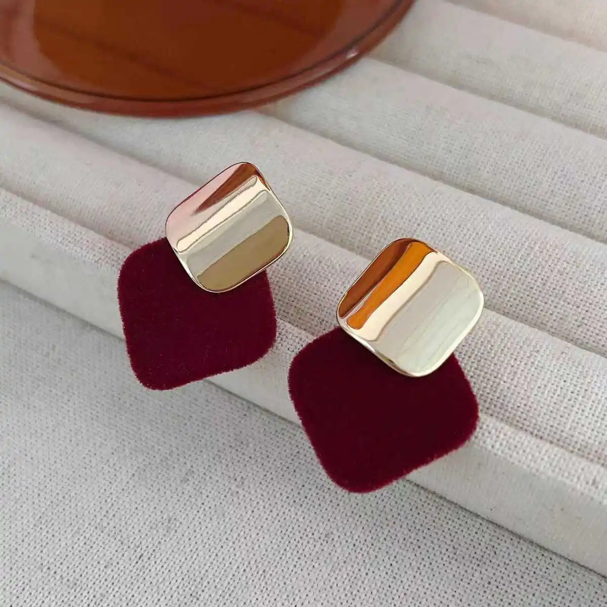 

Premium Velvet Sequin Earrings Wine Red Color Stud for Women 2026 New Year Elegant Daily Commute Chic