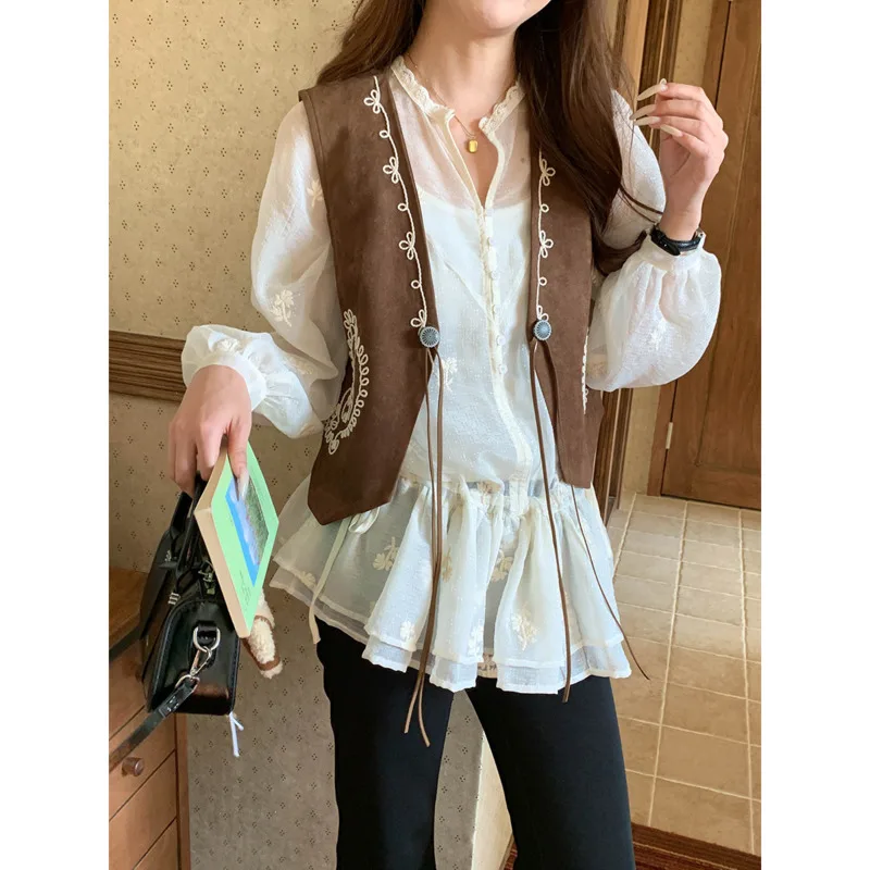 

Вышитые блузки из сетки с рюшами, весенние женские топы с V-образным вырезом, на завязках, легкие, прозрачные, элегантные