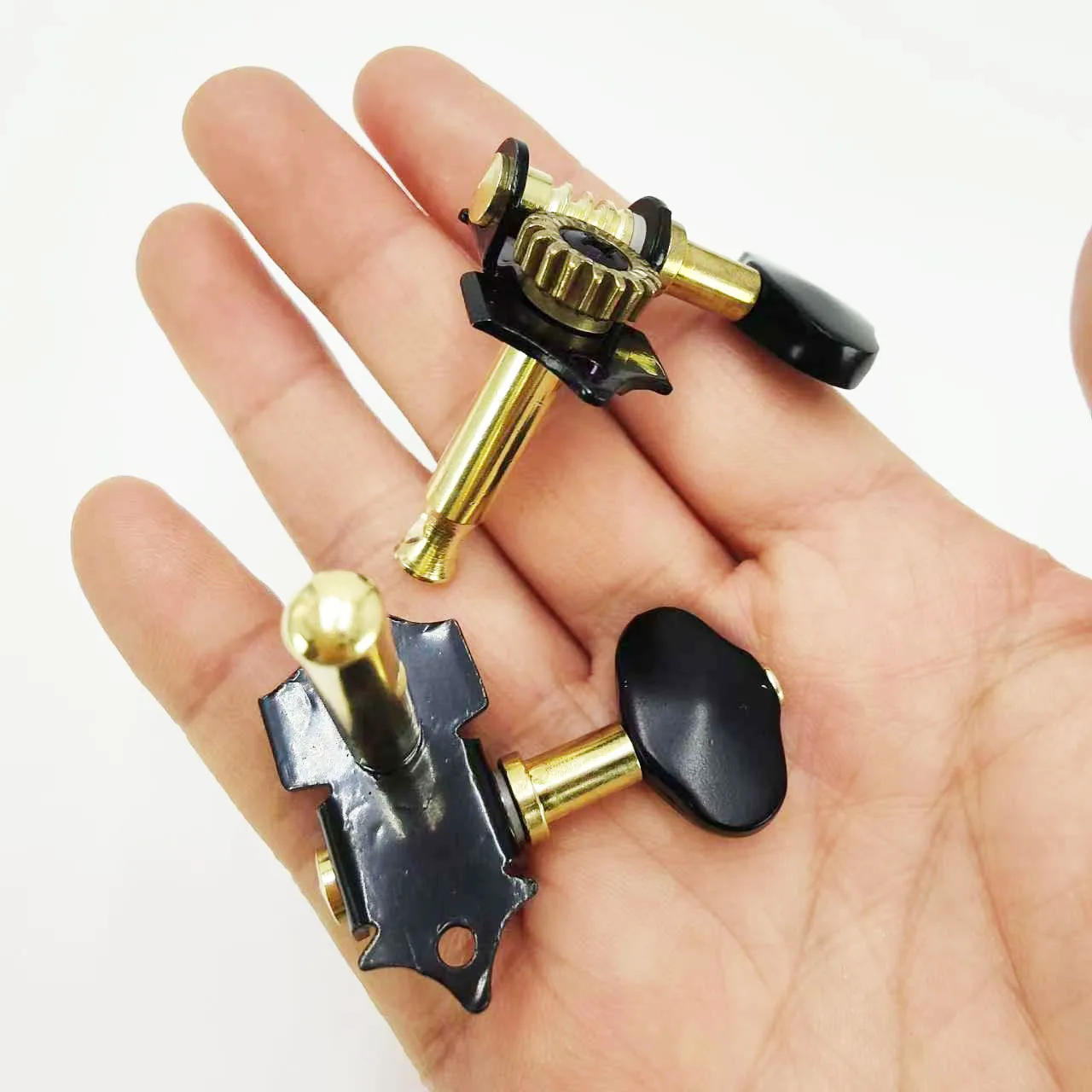 Set of 6 Open Gear Classical & Acoustic Guitar Tuners Classical Middle Hole Folk Long Post Tuning Pegs for Wood Guitar Tuners