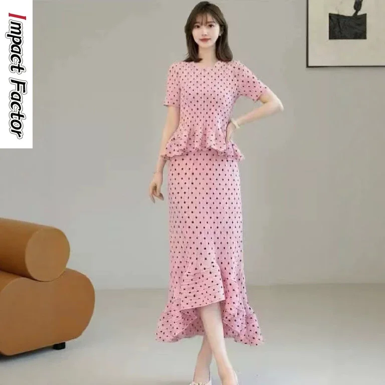 Miyake Polka Dot Temperament Short-sleeved Suit Women's Summer Waist Skirt Two-piece Set Age-reducing High-end Women's Clothing