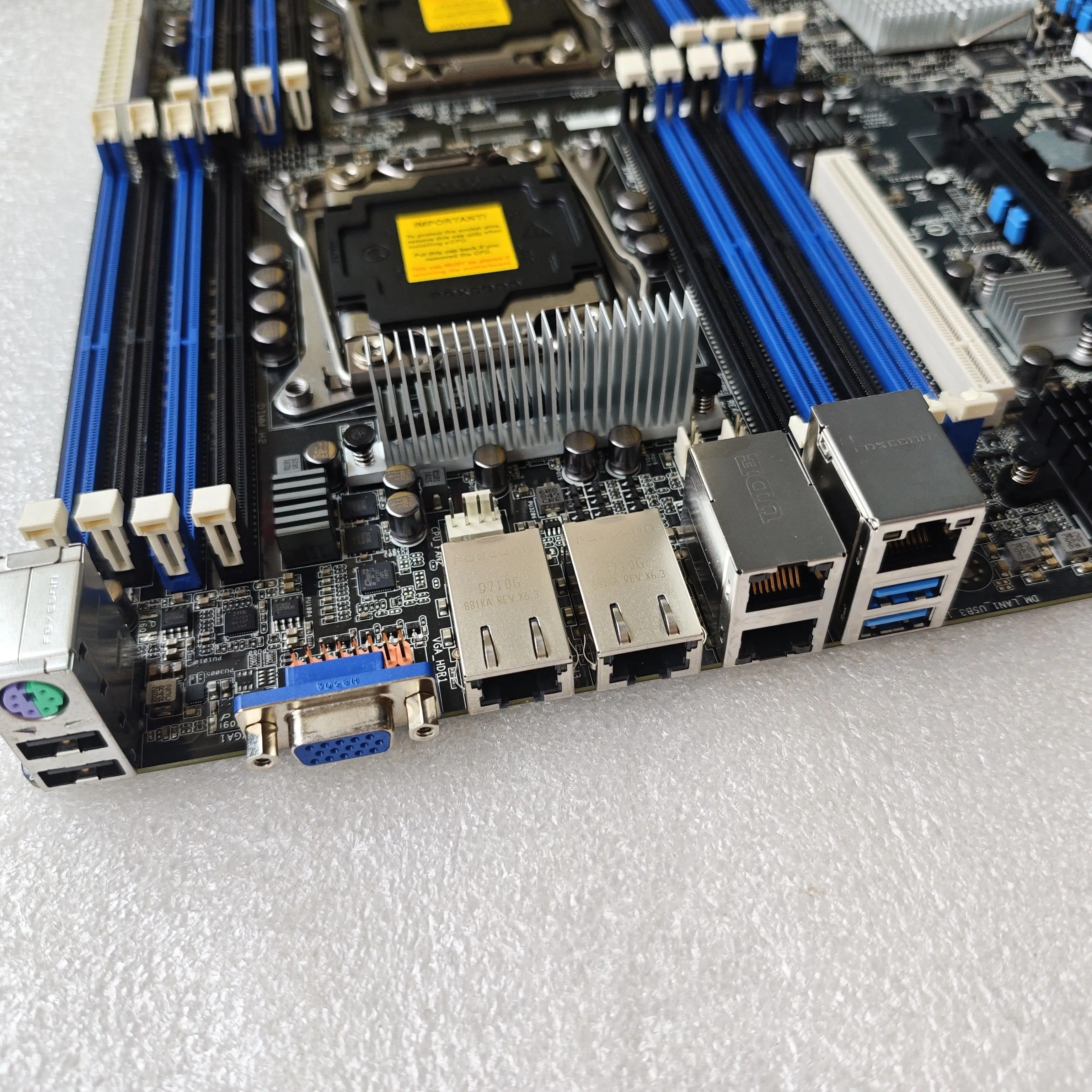 Z10PE-D16/4L Dual Server X99 Motherboard has not been installed on the machine