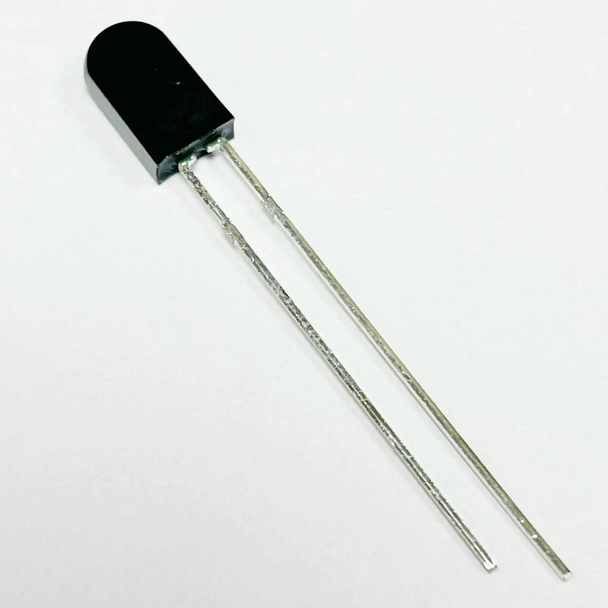 10PCS/LOT IR533C PT534-6B 940nm Infrared Receiver Tube Infrared Emitter Tube Flat Shape Original Factory Product