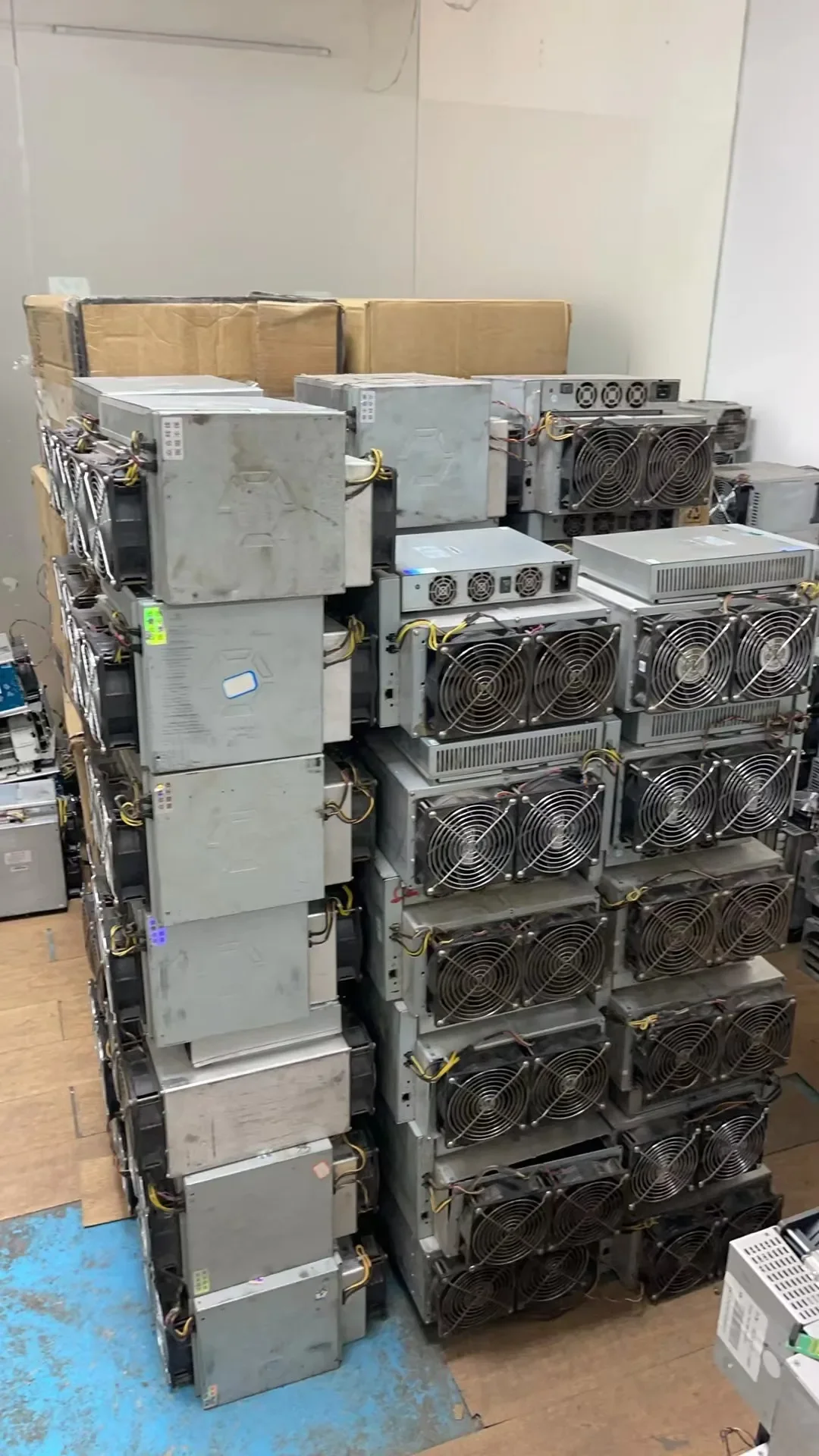 아발론마이너 1166 프로 PSU BTC 채굴 기계 포함 asic 채굴기, M20S M21S Antminer S19 S17 T17 보다 경제적인 채굴기, 78-81TH/s, 3400W