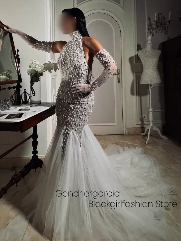 White Pearls Luxury Rein Neck Strapless Wedding Dresses Tail Tulle Beaded Decoration Elegant Customized Bridal Gowns